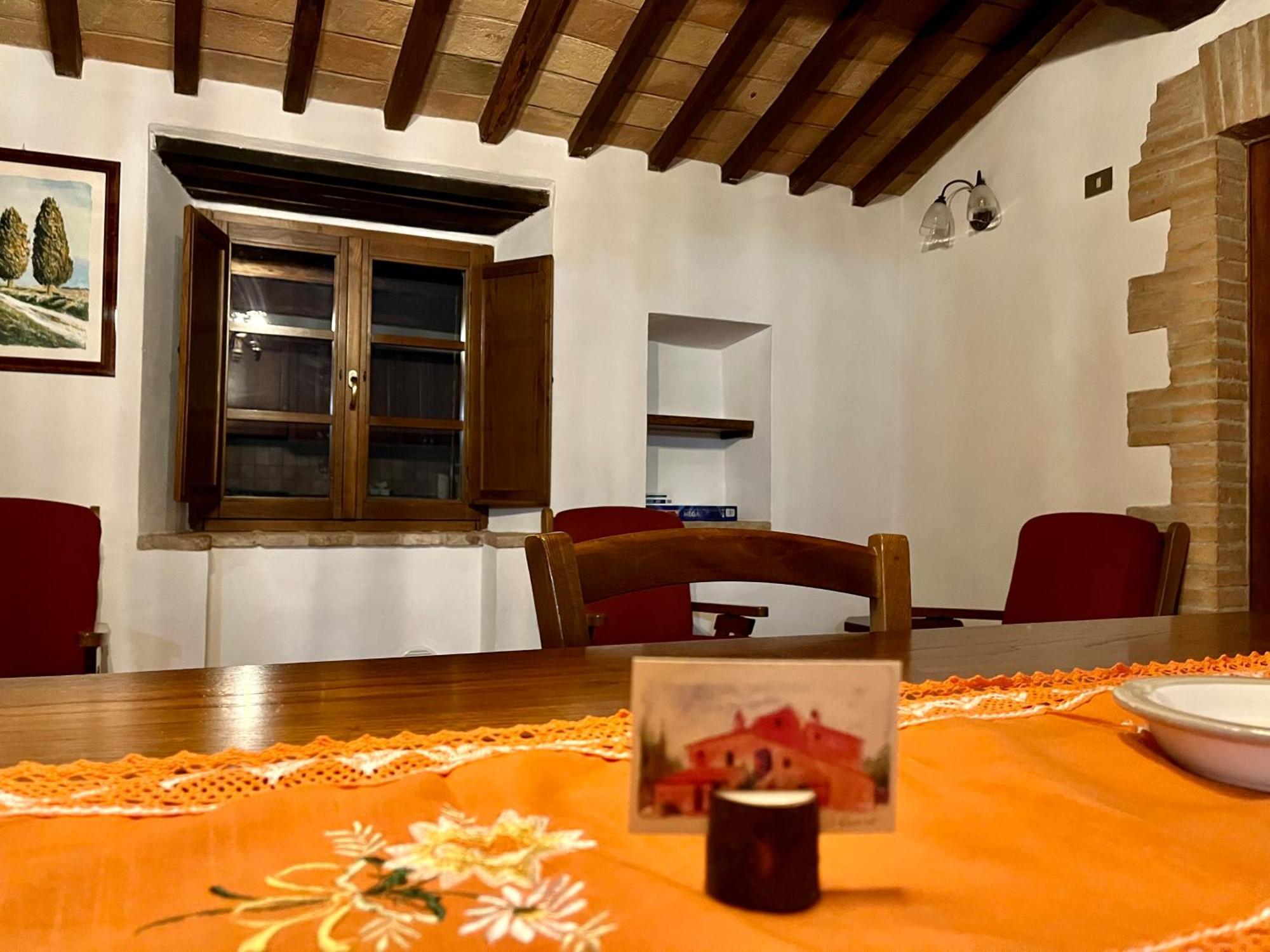 Apartment Le Querciole In Val D'orcia